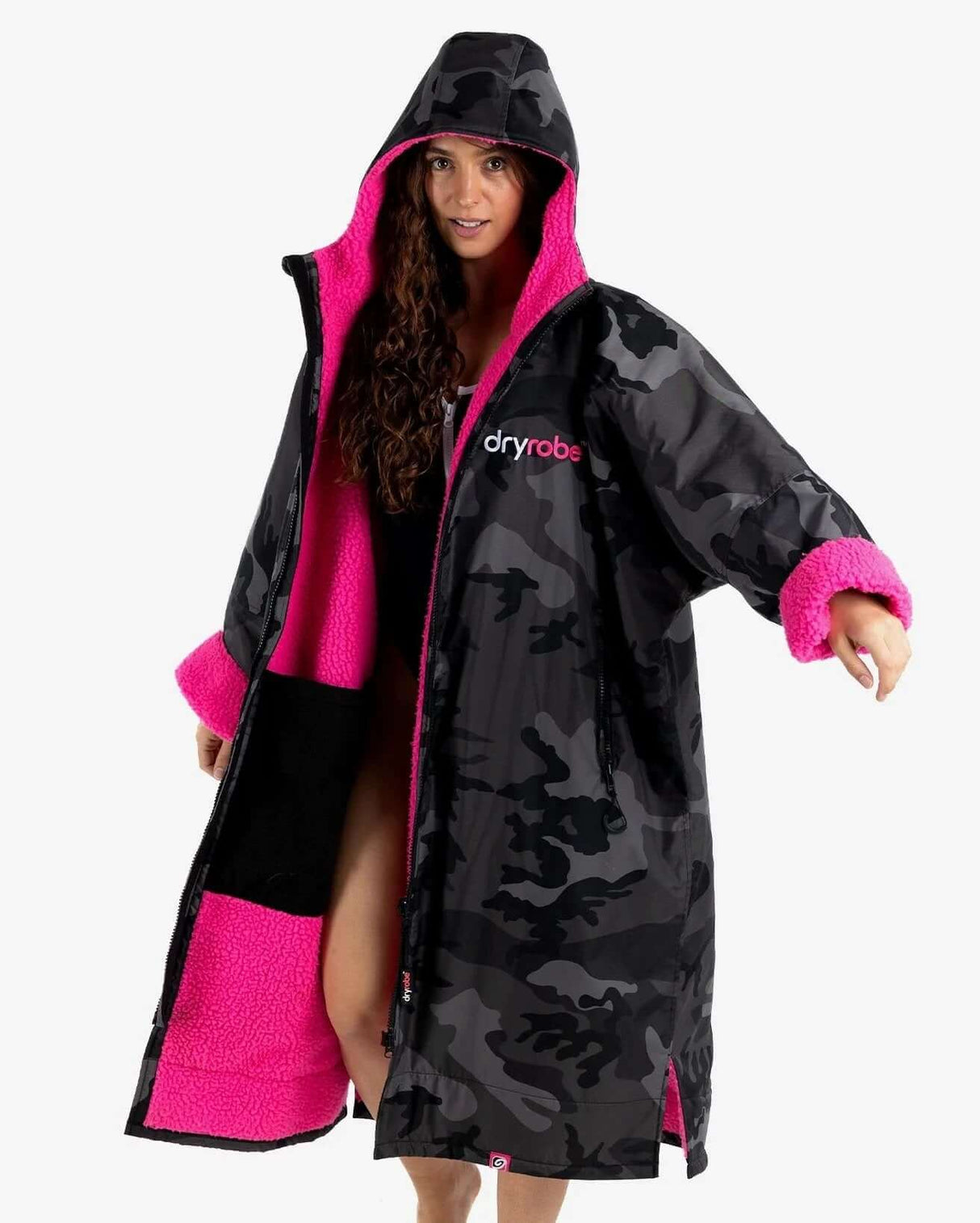 The dryrobe Advance jacket with Long Sleeves by Dryrobe