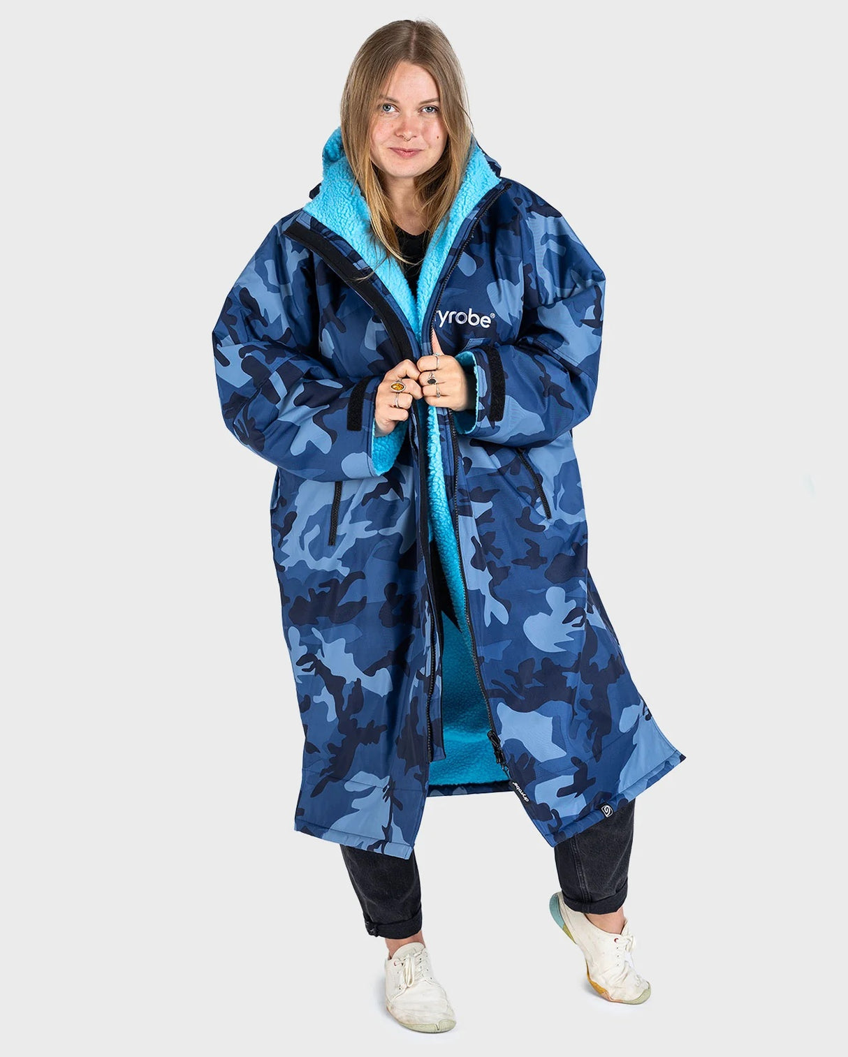 The dryrobe Advance jacket with Long Sleeves