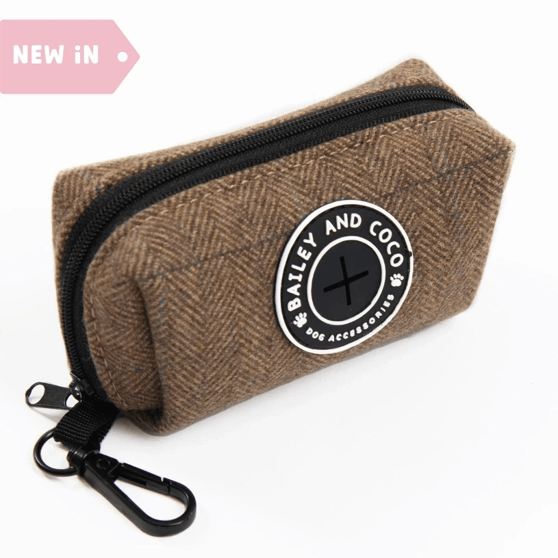 Bailey And Coco Poo Bag Holder For Dog Leash D Ring Attachment Keeps Cleanup Supplies Within Reach by Bailey and Coco