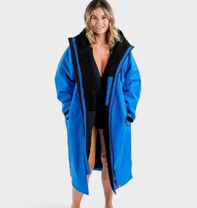 The dryrobe Advance jacket with Long Sleeves by Dryrobe