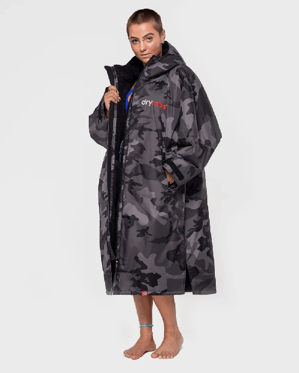 The dryrobe Advance jacket with Long Sleeves by Dryrobe