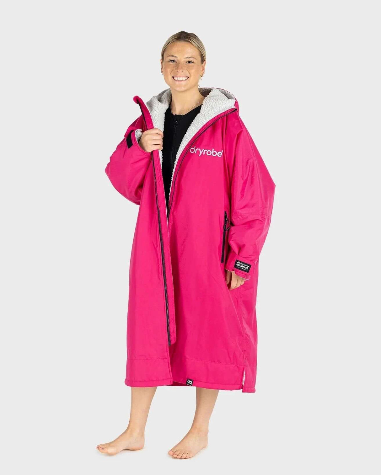 The dryrobe Advance jacket with Long Sleeves by Dryrobe