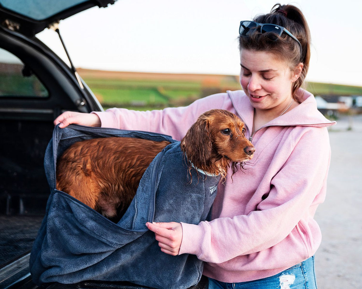 Henry Wag Advanced Microfibre Dog Drying Bag For Quick Absorbent Coat Drying And Cleanliness by Henry Wag