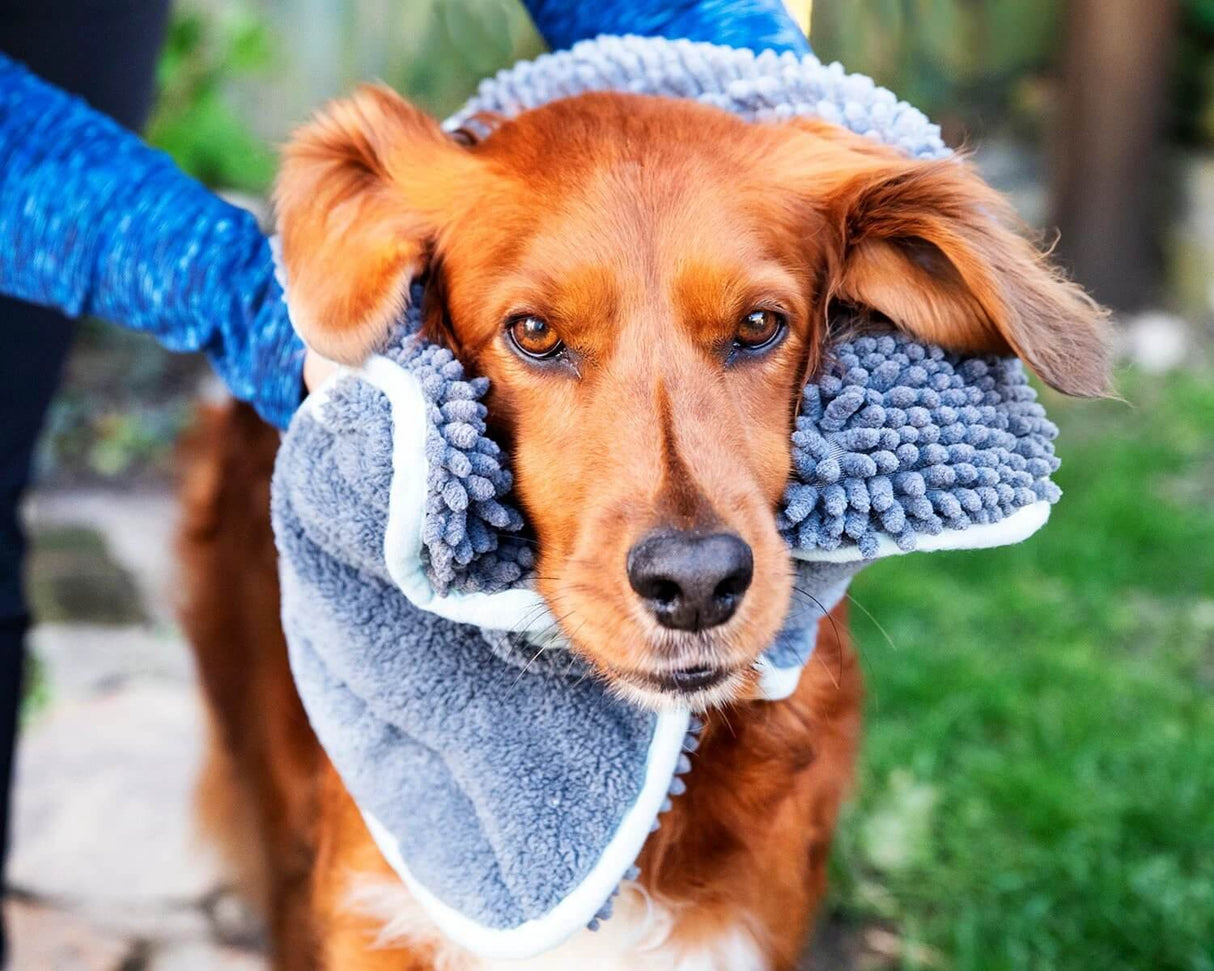 Henry Wag Microfibre Noodle Dog Drying Glove Towel Highly Absorbent Pet Bath Accessory For Quick Drying by Henry Wag